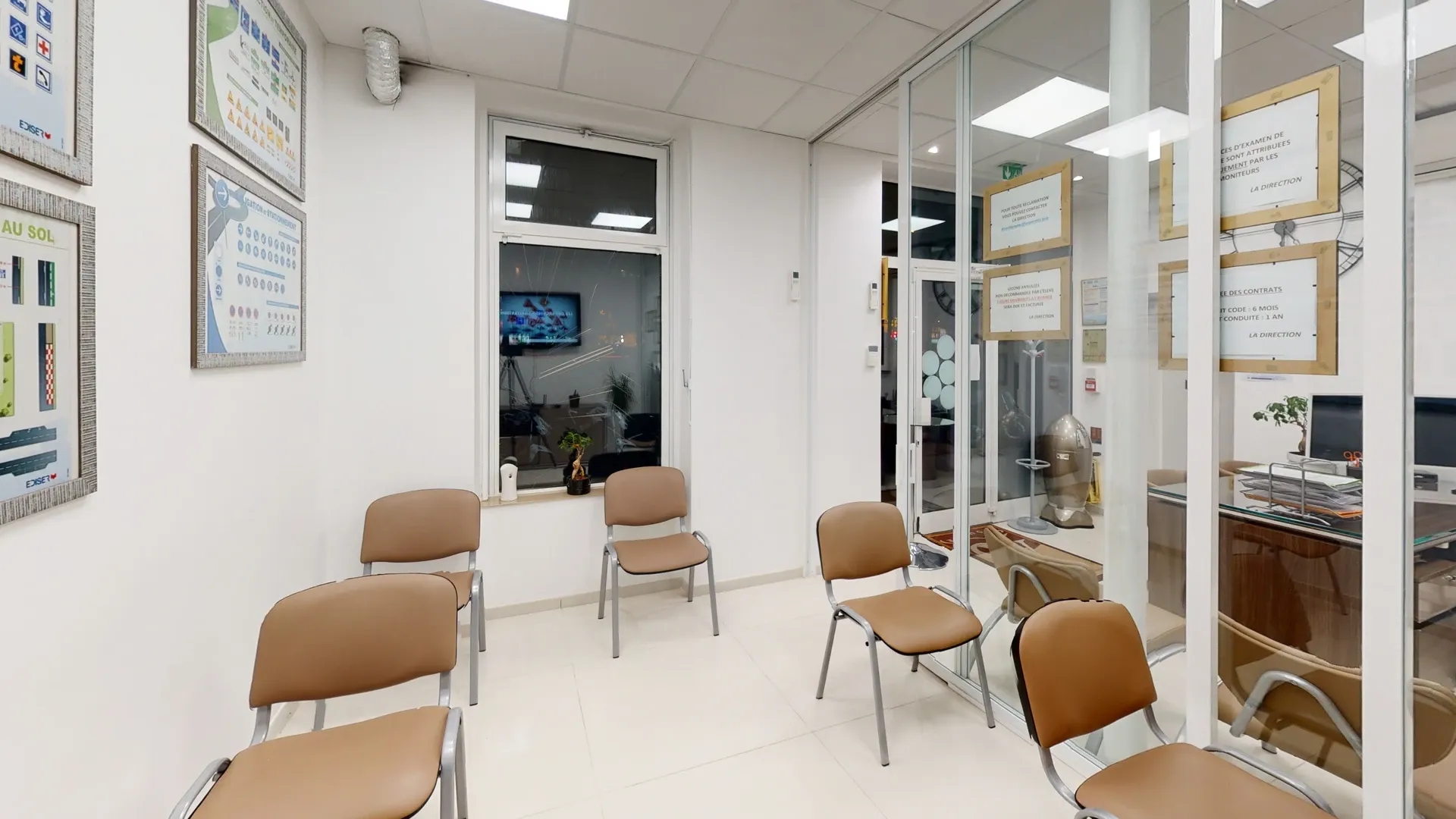 AS CONDUITE — Neuilly-sur-Seine - 7994b432-ddff-4fe7-80bb-3d6f48818bf9